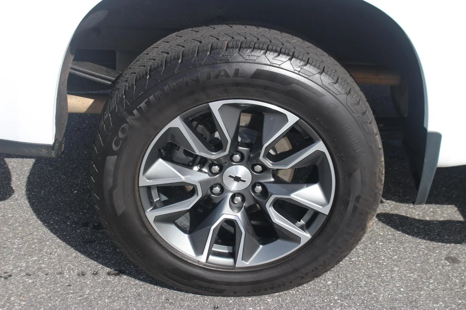 Used 2024 Summit White Chevrolet RST image 38