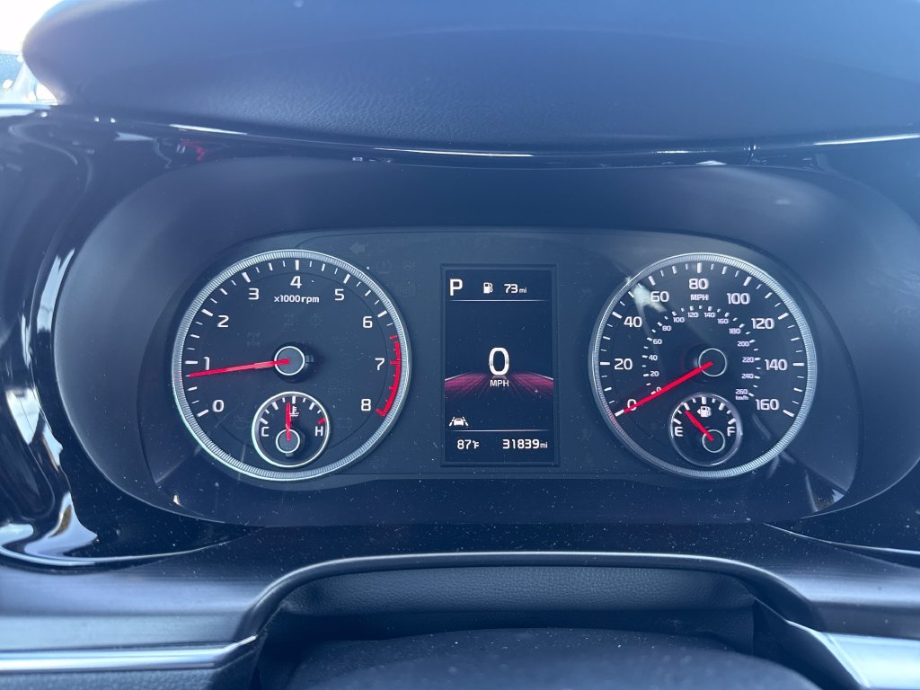 Used 2024 White Kia GT image 18
