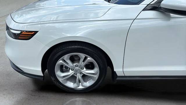 Used 2024  Honda LX image 35