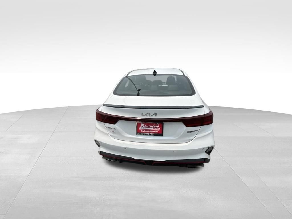 Used 2023 White Kia GT image 15