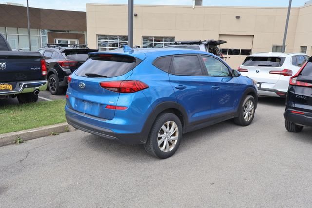 Used 2020 Blue Hyundai SE image 5