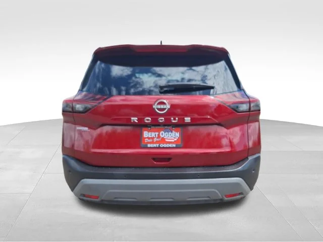 Certified Used 2023 Red Nissan S image 7