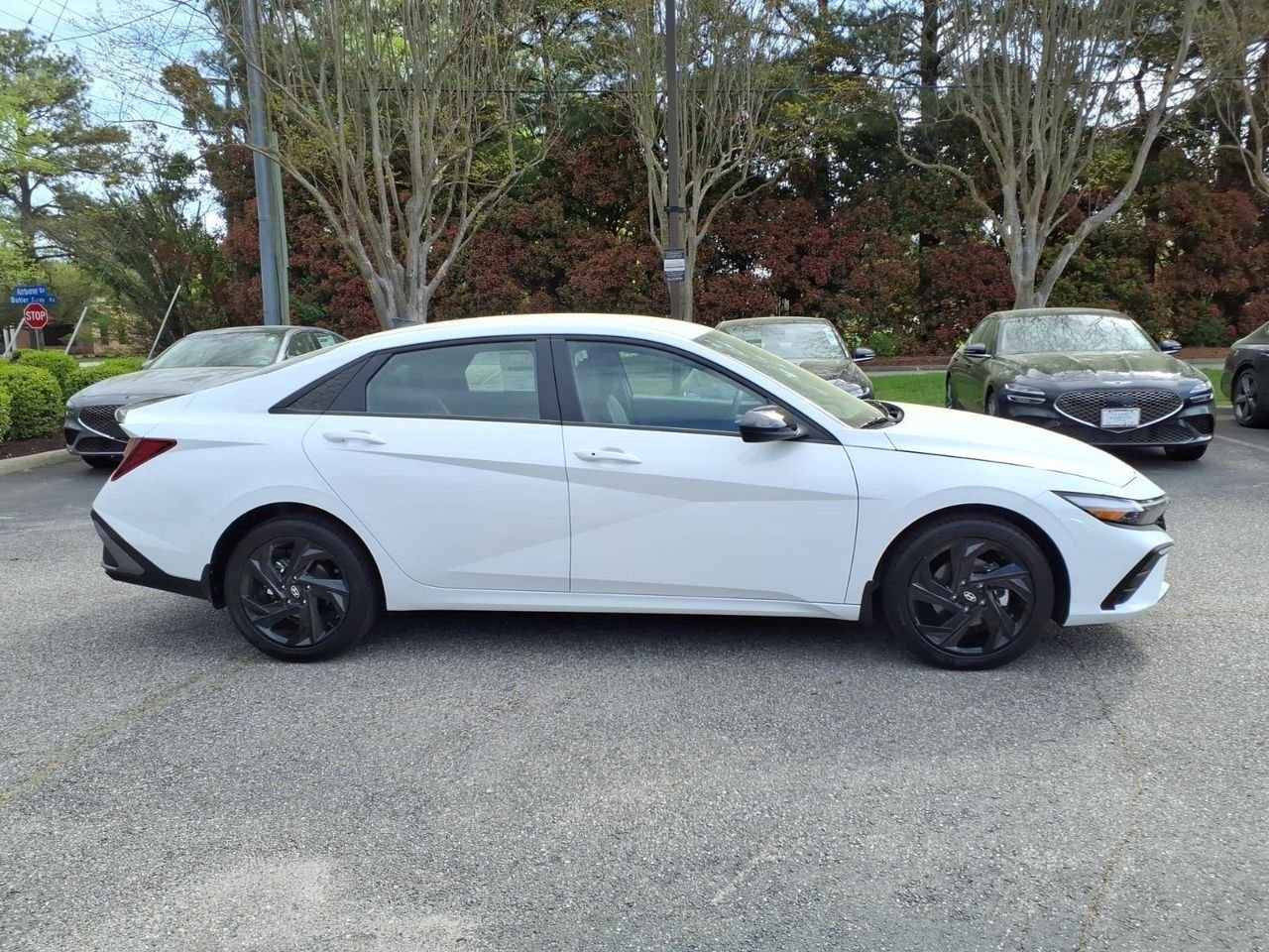 New 2026 Serenity White Hyundai SEL Sport image 4