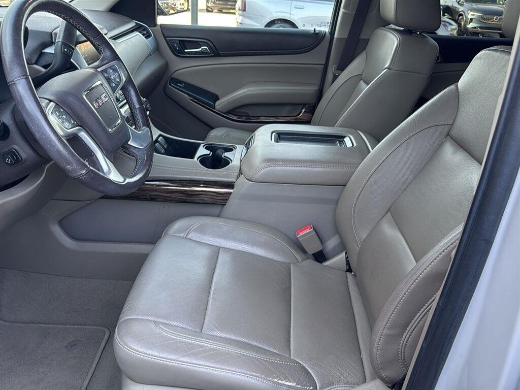 Used 2020 White Frost Tricoat GMC SLT image 5