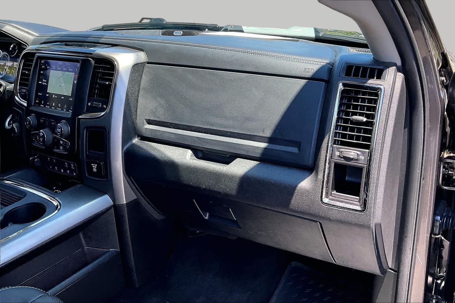 Used 2018 Granite Crystal Metallic Clearcoat Ram Laramie image 18