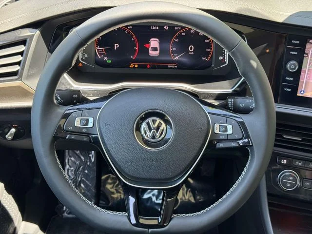 Used 2021 White Volkswagen SEL Premium image 18