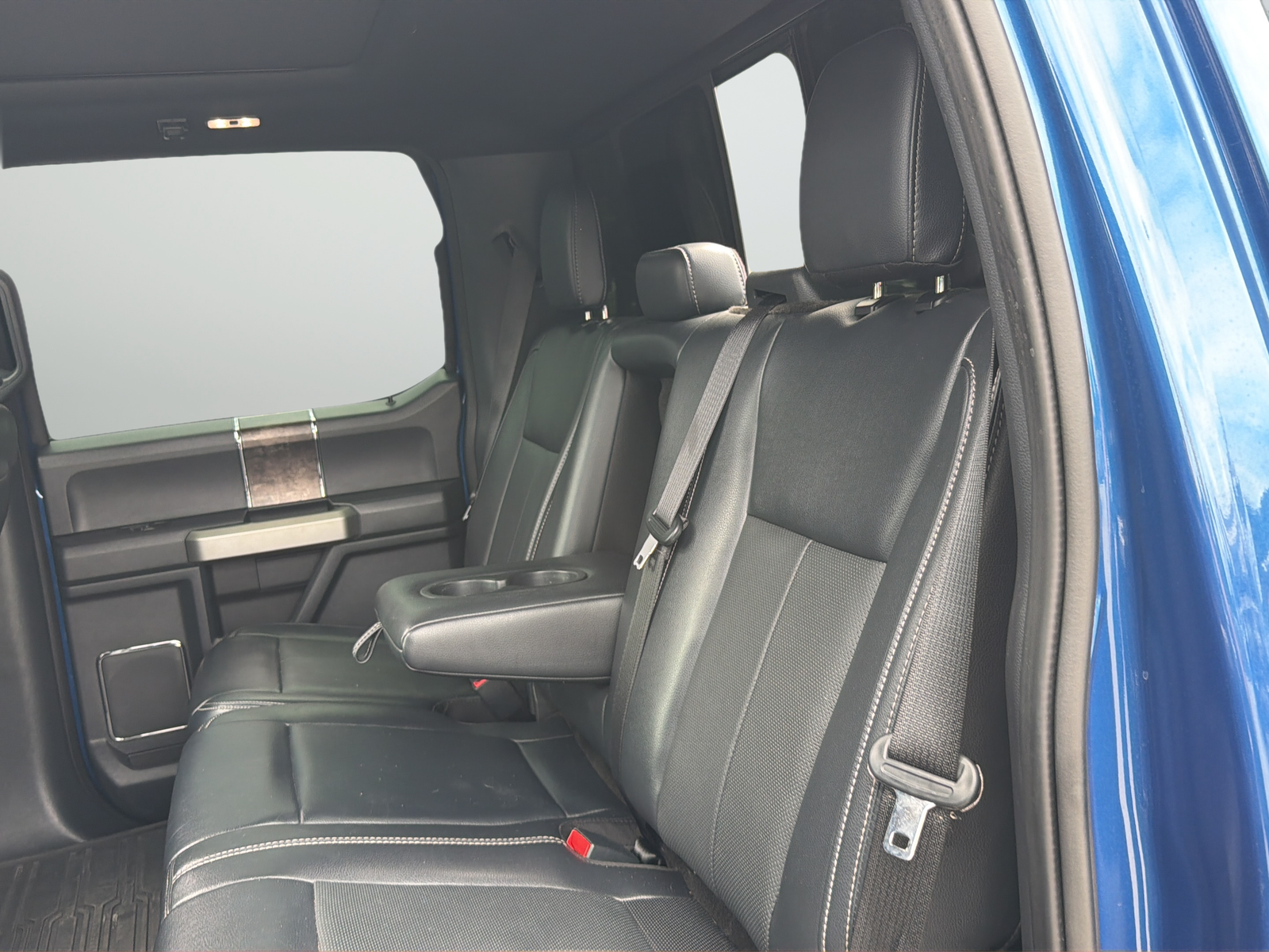 Used 2022 Blue Ford Lariat image 33
