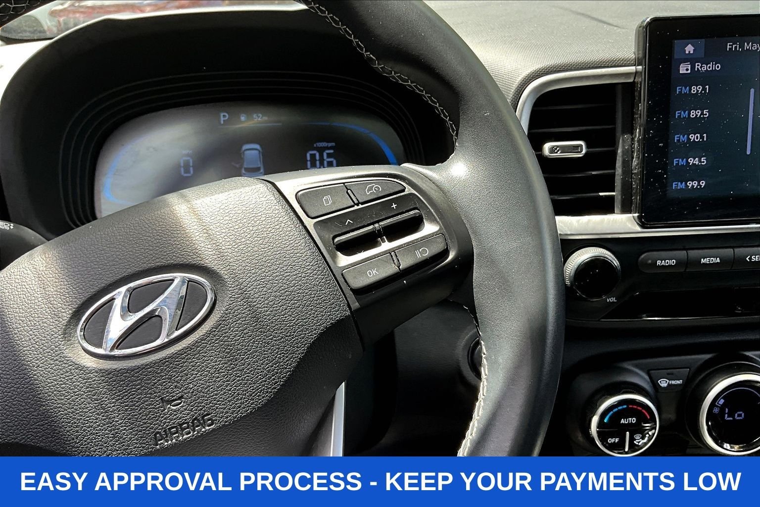 Used 2025 Silver Hyundai SEL image 16