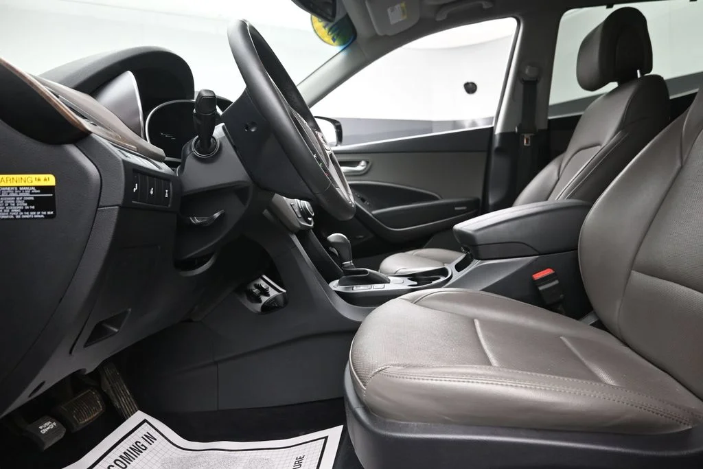 Certified Used 2018 White Hyundai 2.4 Base image 17