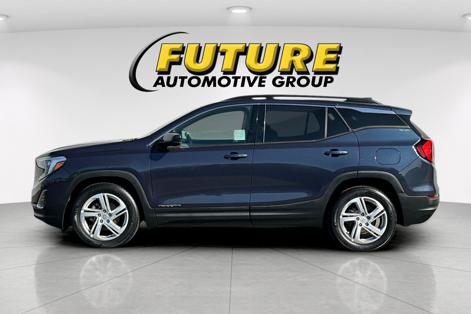 Used 2018 Blue GMC SLE image 7