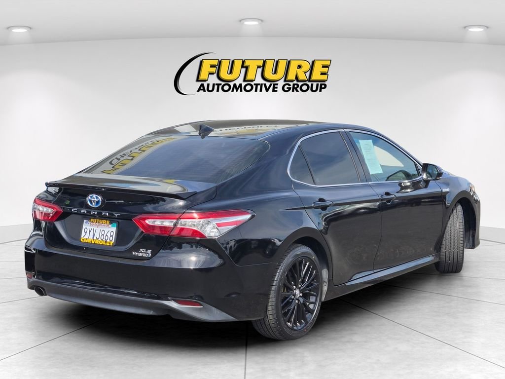 Used 2020 Black Toyota XLE image 4