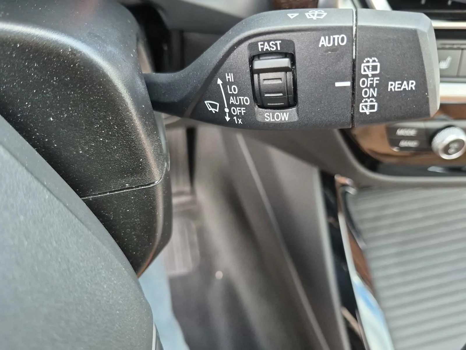 Certified Used 2024 Aventurin Red Metallic BMW xDrive30i image 26