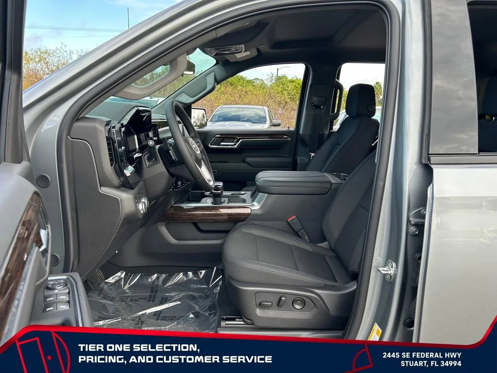 New 2026 Sterling Metallic GMC Elevation image 11