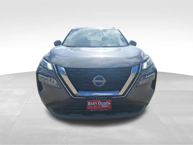 Certified Used 2023 Gray Nissan SV image 2