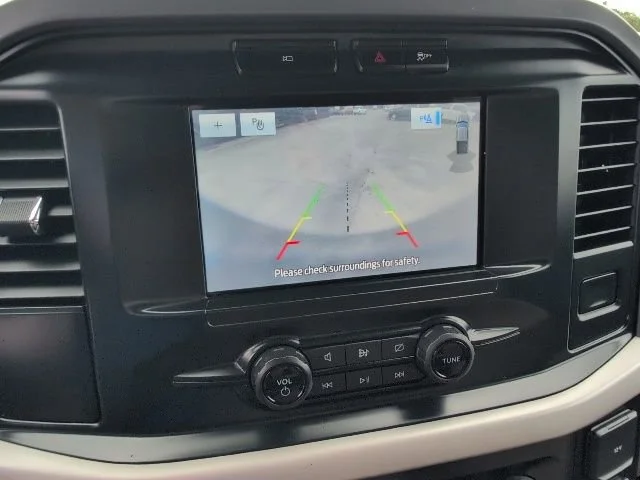 Used 2023  Ford XL image 19