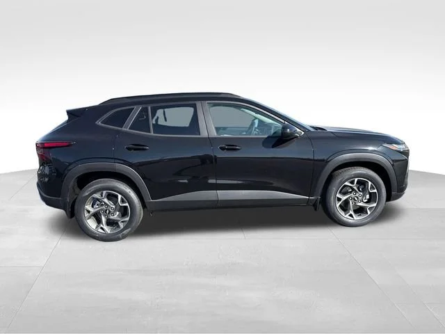 New 2026 Mosaic Black Metallic Chevrolet LT image 6