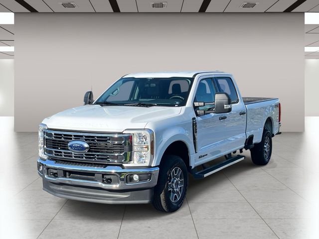 Used 2025 White Ford XLT image 9