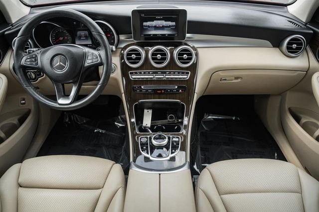 Used 2019 designo Cardinal Red Metallic Mercedes-Benz GLC 300 image 19