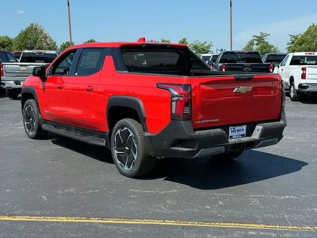 New 2026 Habanero Orange Chevrolet LT - Max Range image 3