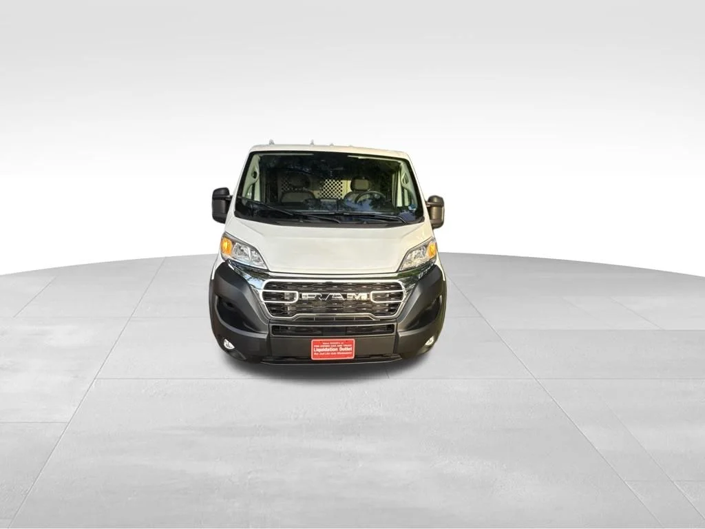 Used 2025 White Ram Base image 13