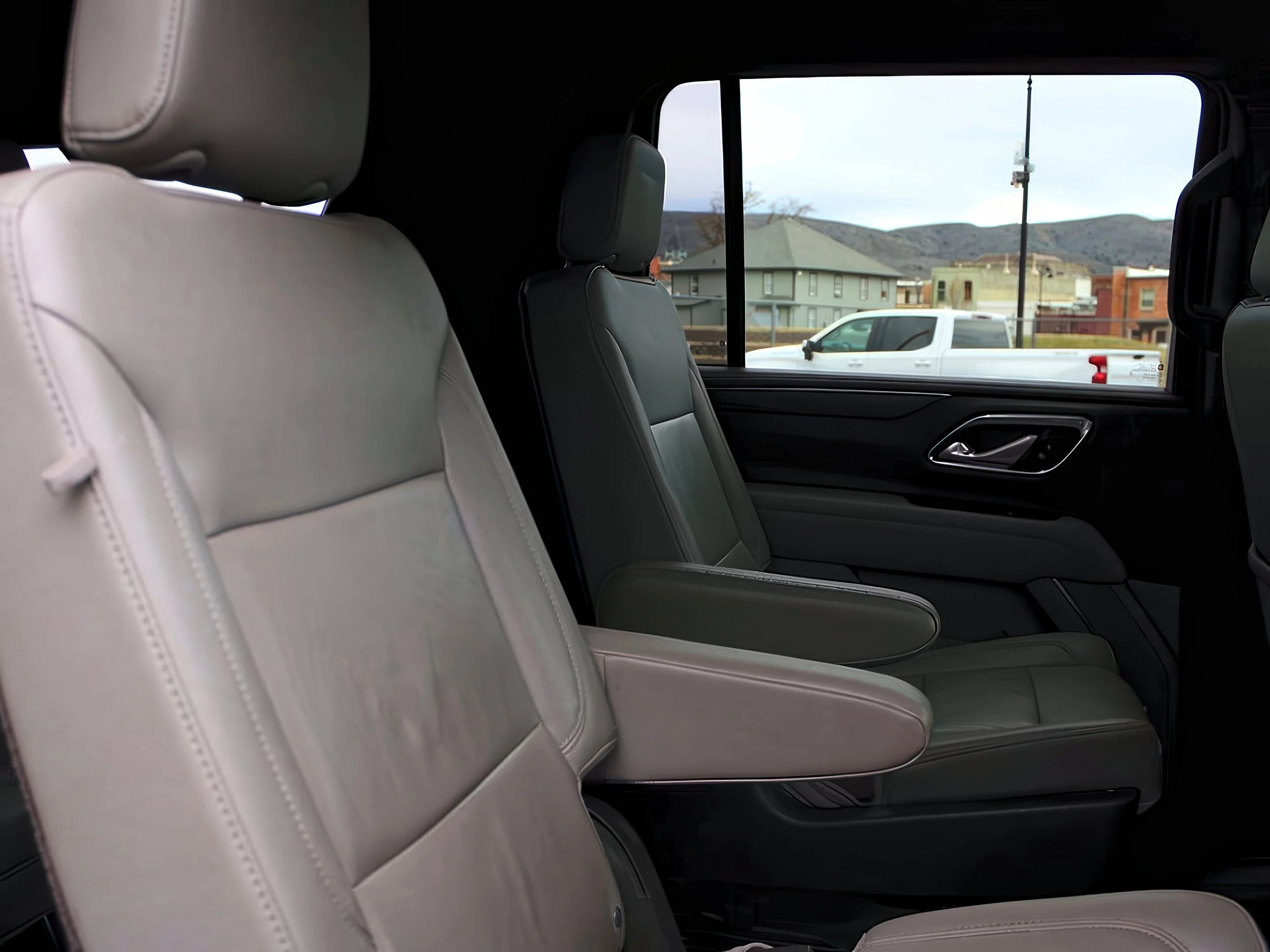 2021 Chevrolet Suburban Z71 - Photo 26