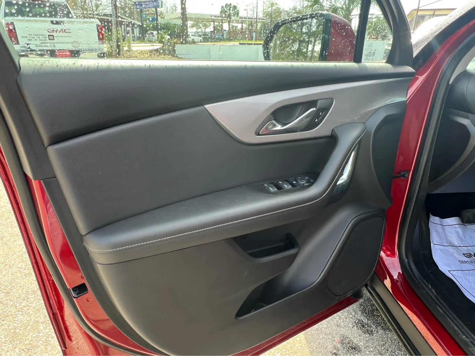 Used 2025 Radiant Red Tintcoat Chevrolet 2LT image 7