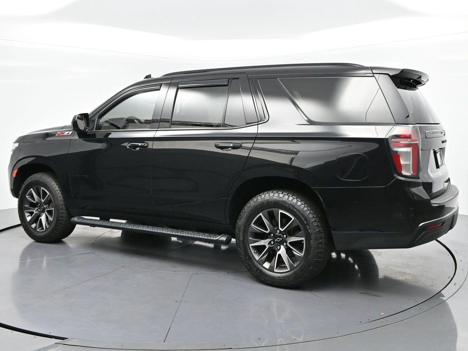 Used 2021 Black Chevrolet Z71 image 5