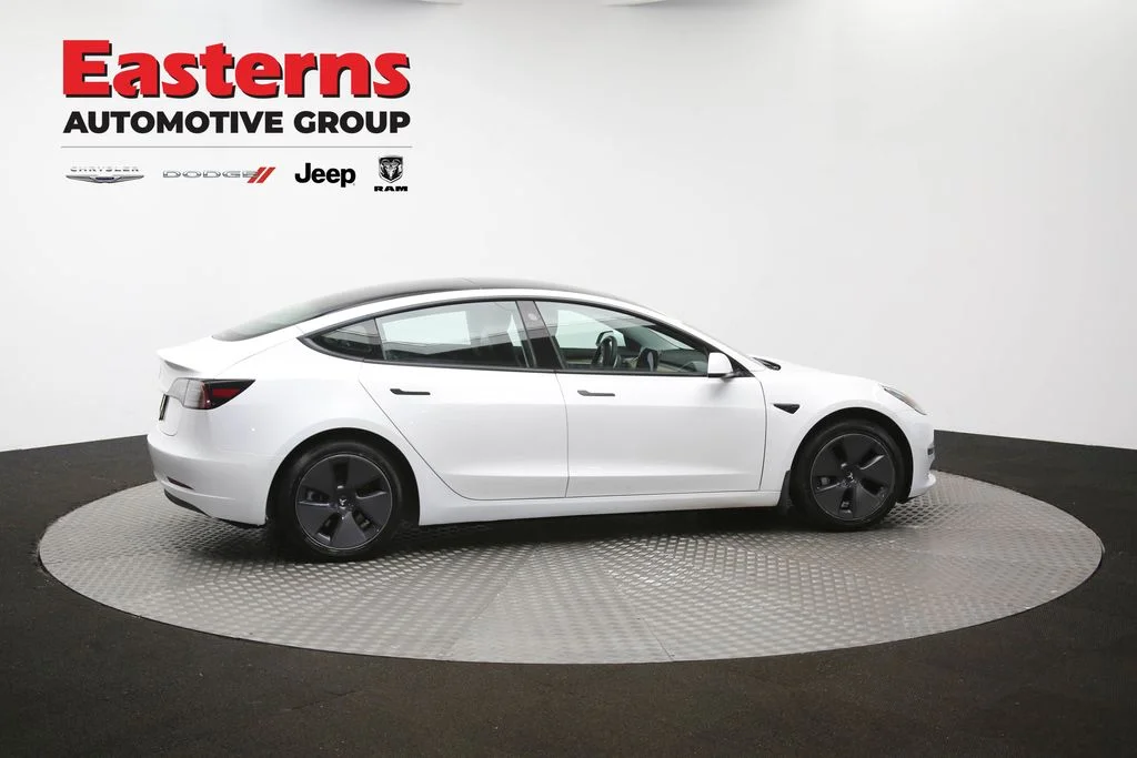 Used 2021 White Tesla Standard Range Plus image 38