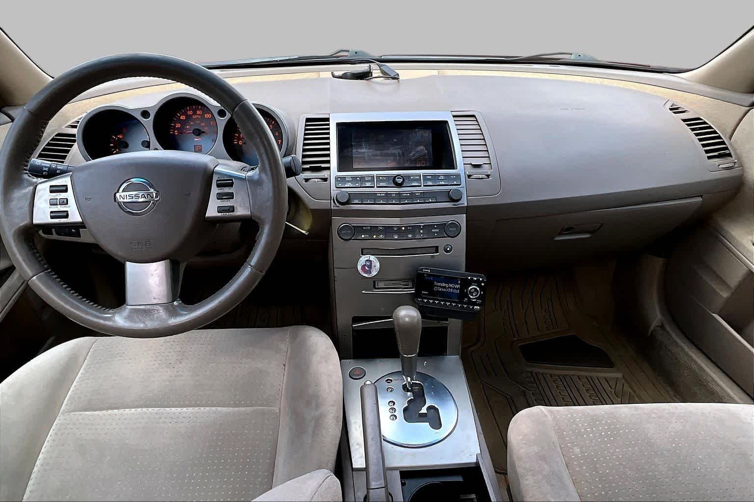 Used 2004 Red Opulence Metallic Nissan SE image 15