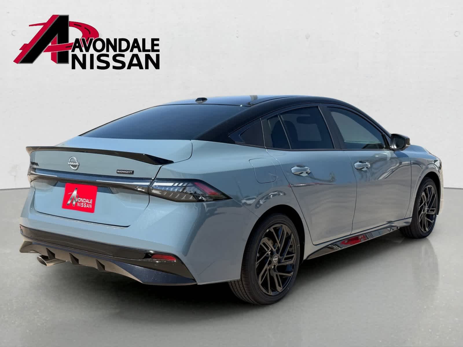 New 2027 Atlantic Gray Metallic/Super Black Nissan SR image 7