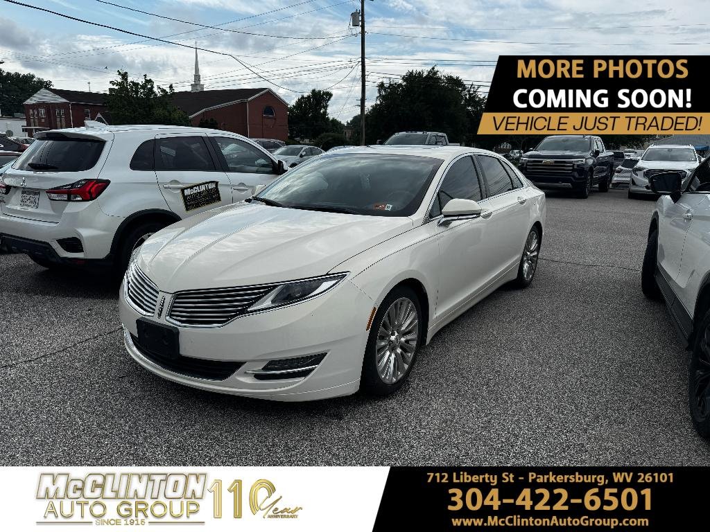2013 Lincoln MKZ Front Wheel Drive's photo