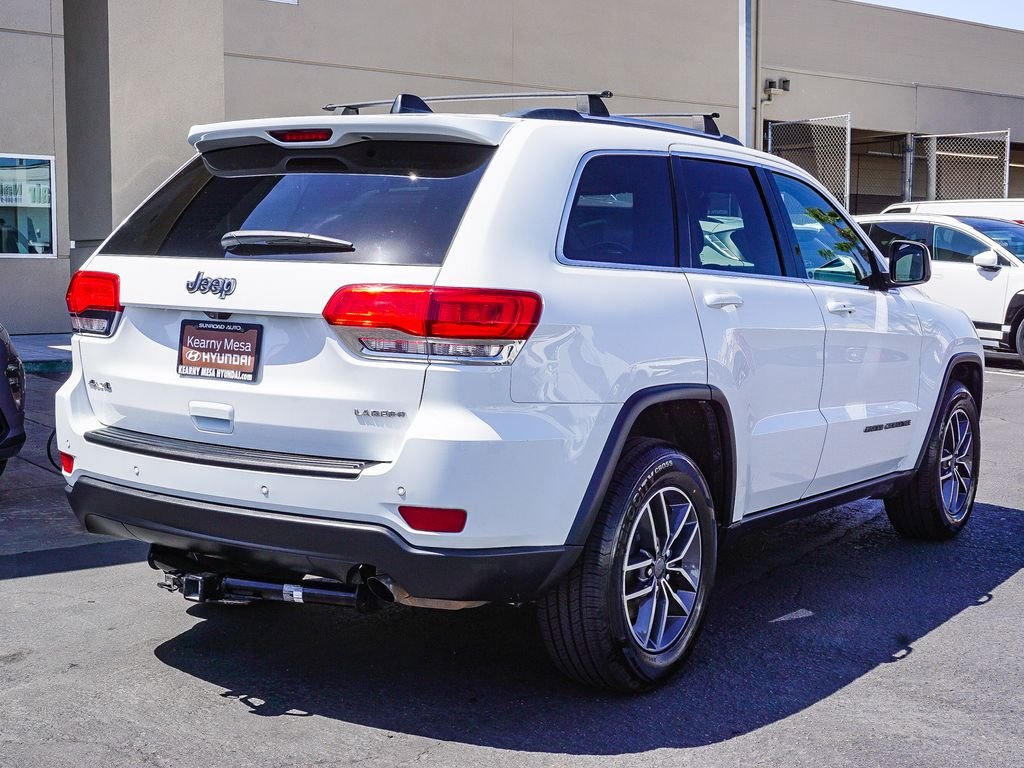 Used 2019 White Jeep Laredo E image 7