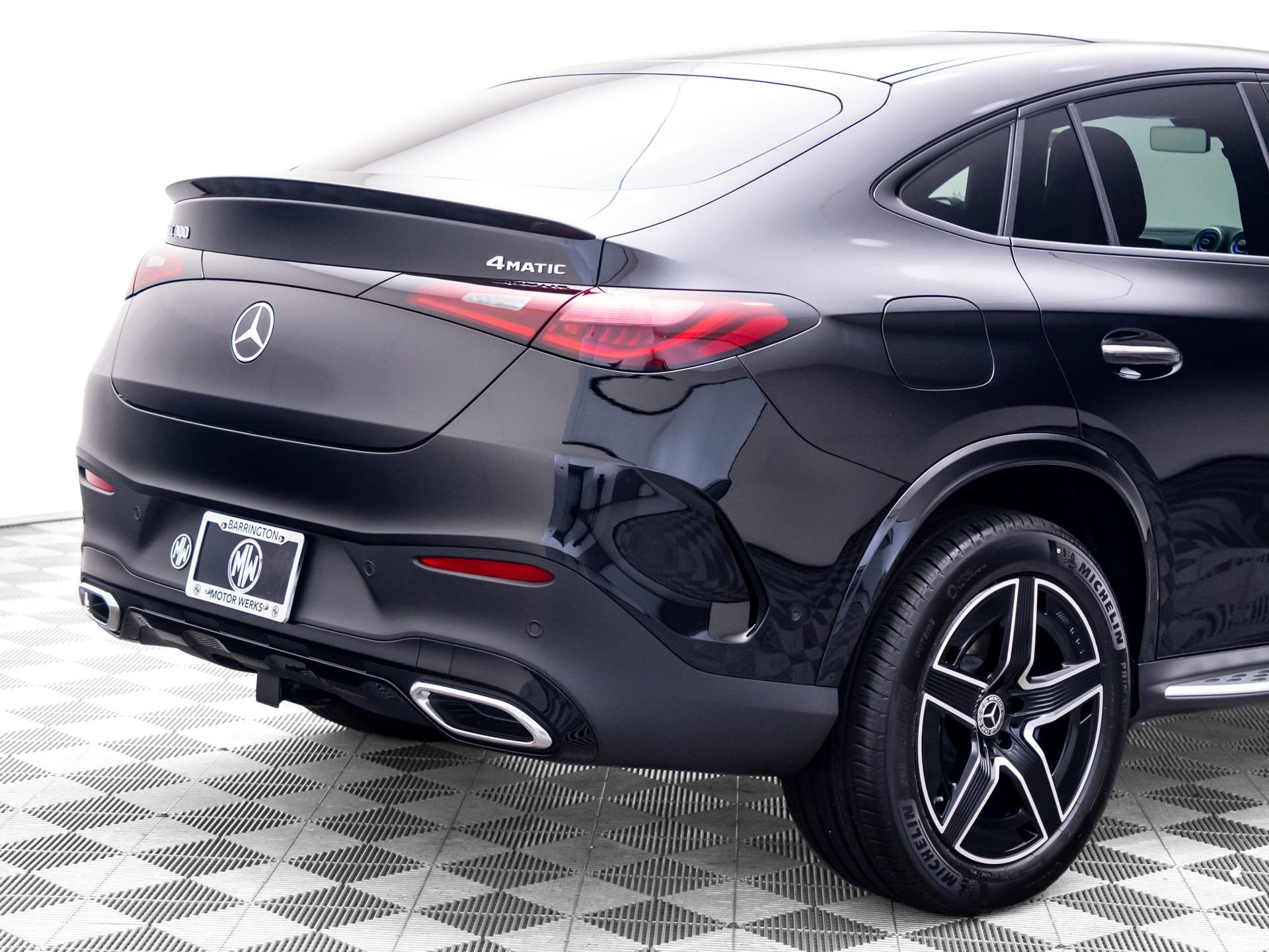 New 2027 Black Mercedes-Benz GLC 300 image 34