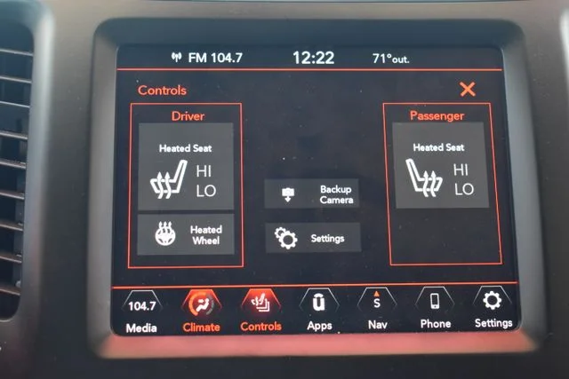 Used 2020 White Jeep Latitude image 28