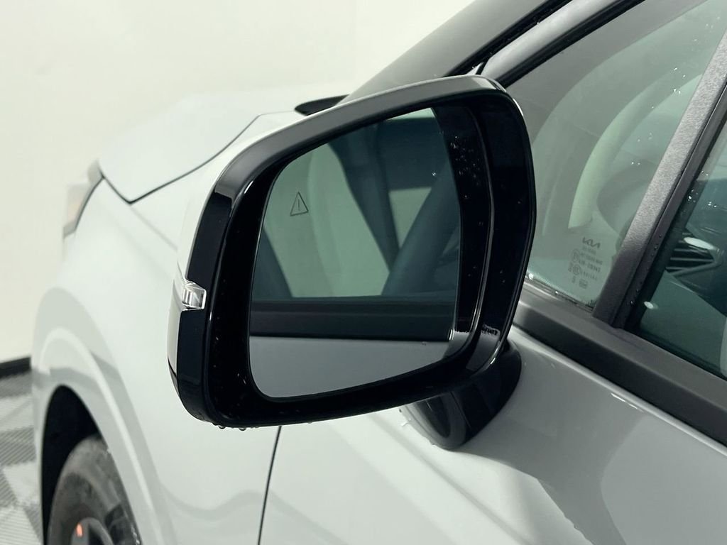 New 2026 Ceramic Silver Kia EX image 10