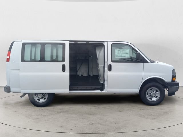 2025 Chevrolet Express Cargo Work Van - Photo 6