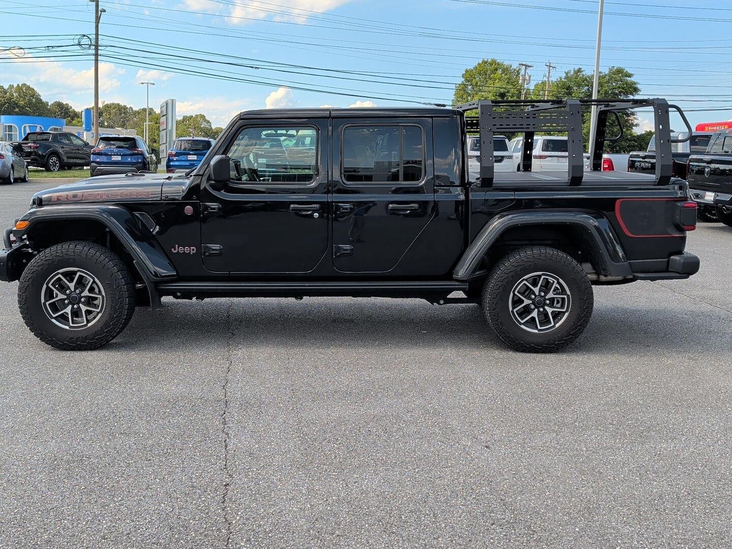 Used 2024 Black Clearcoat Jeep Rubicon image 4