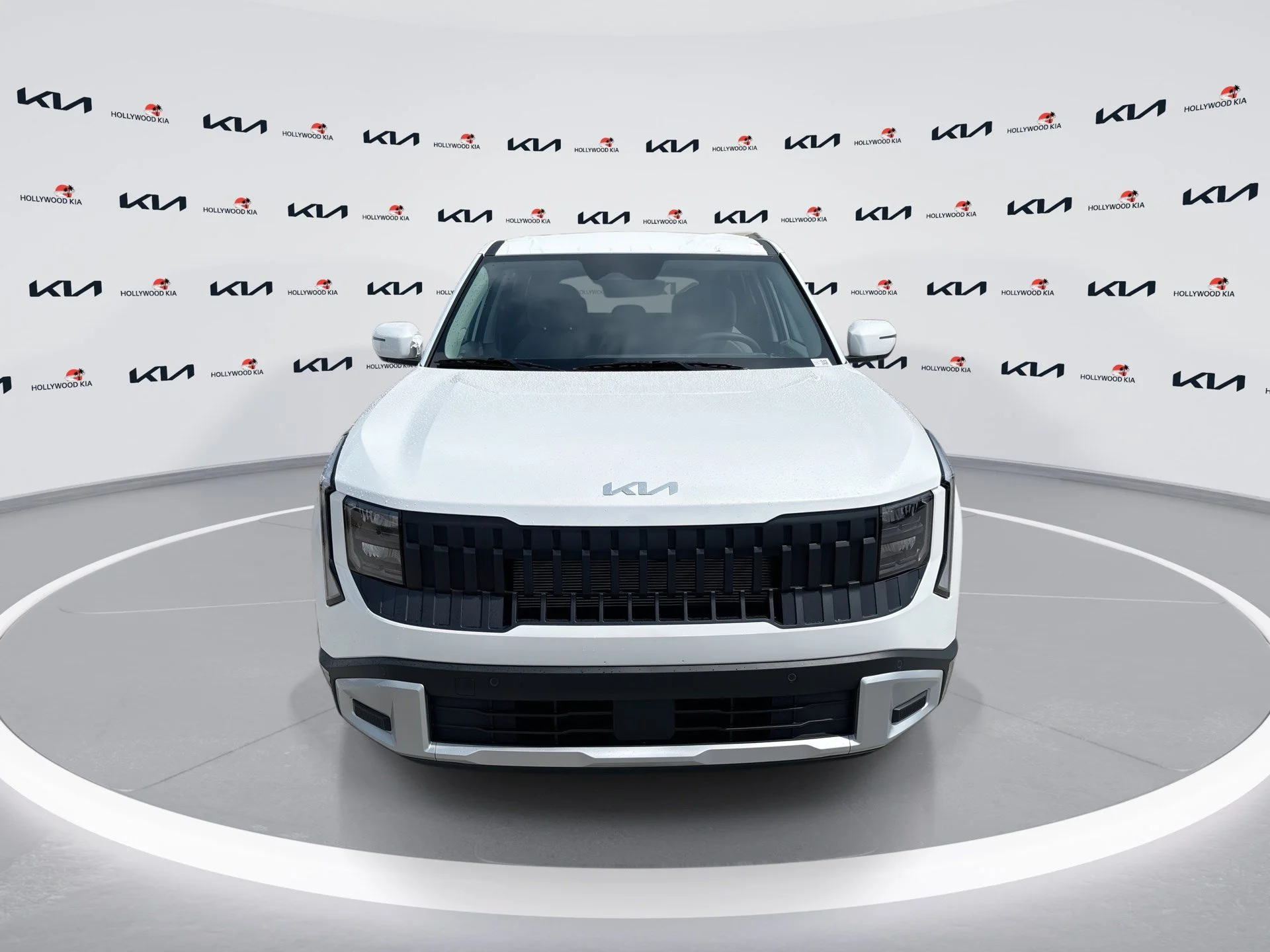 New 2027 Snow White Pearl Kia LX image 3