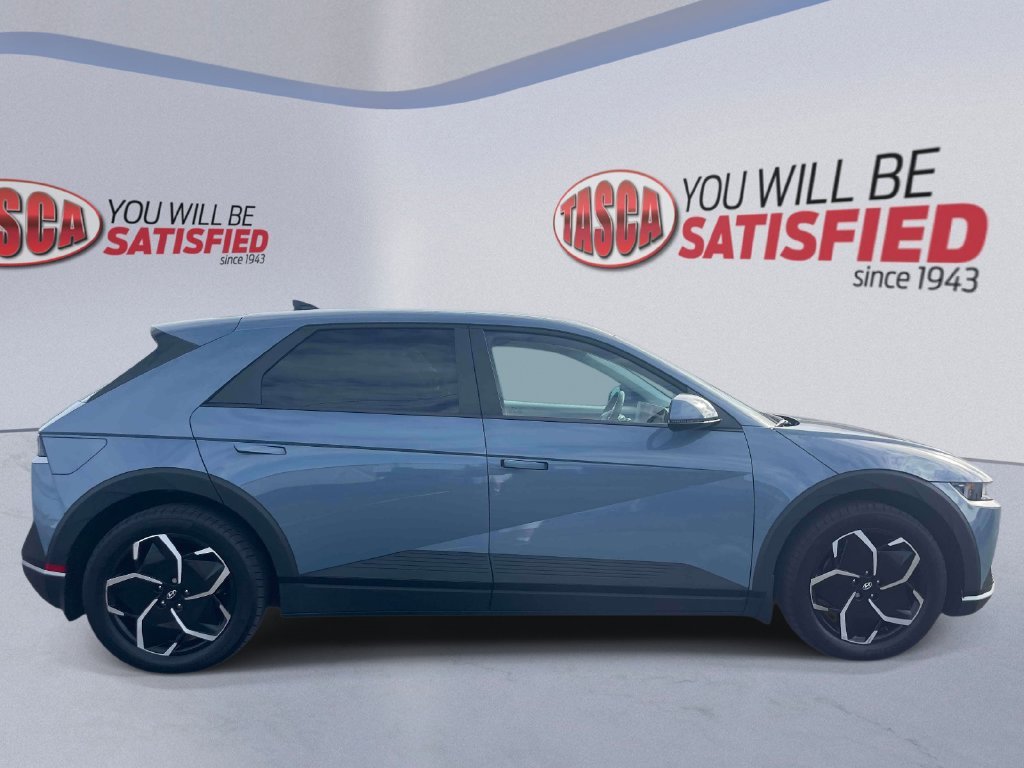 Certified Used 2024 Blue Hyundai SEL image 5