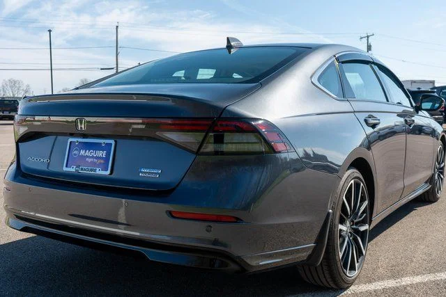 Used 2023 Gray Honda Touring image 6