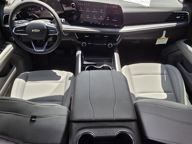 2026 Chevrolet Suburban LS - Photo 9