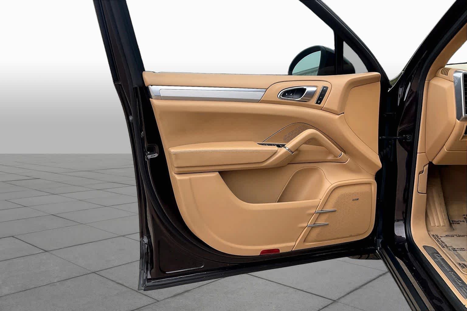 Used 2014 Mahogany Metallic Porsche Turbo image 21