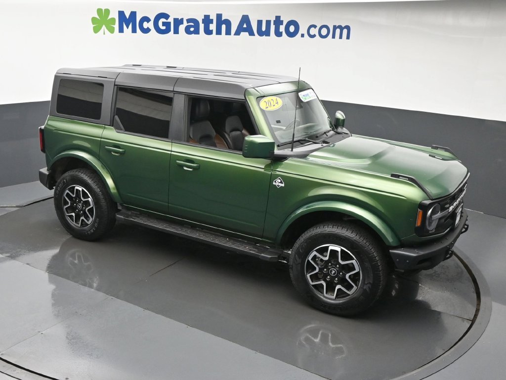Used 2024 Green Ford Outer Banks image 3