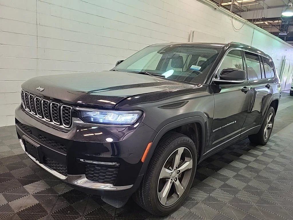 Used 2021 Black Jeep Limited image 5