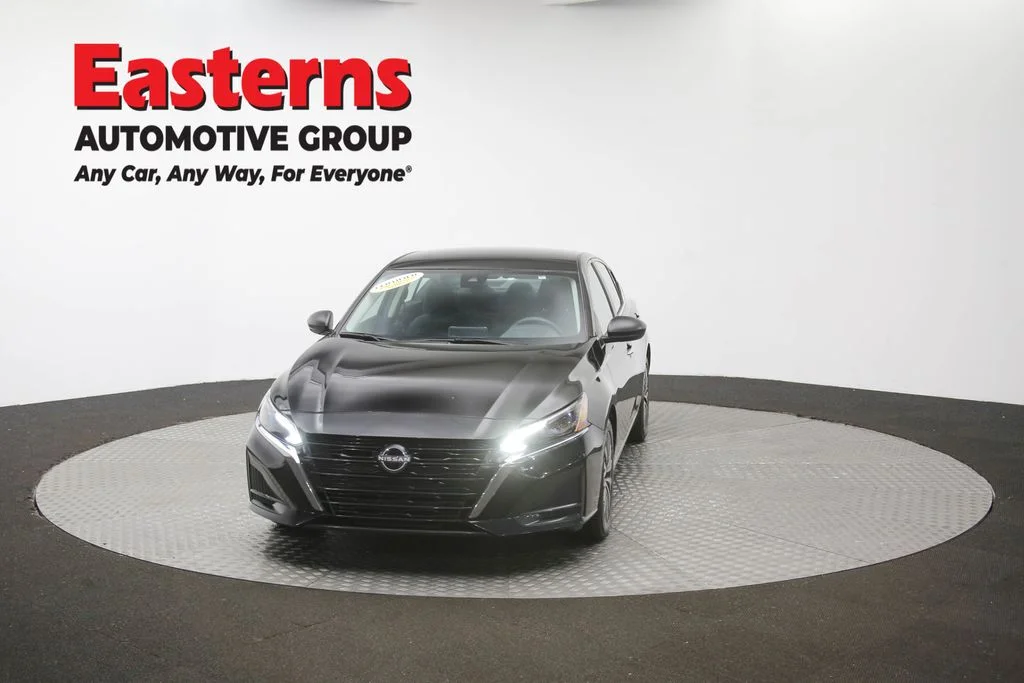 Used 2025 Black Nissan 2.5 SV image 49