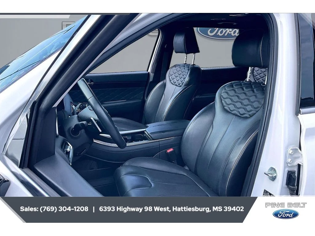 Used 2022 Hyper White Hyundai Calligraphy image 18