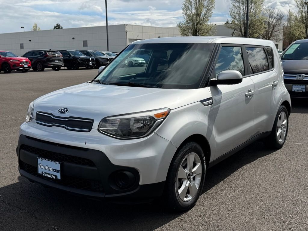 Used 2018 Bright Silver Kia Base image 3