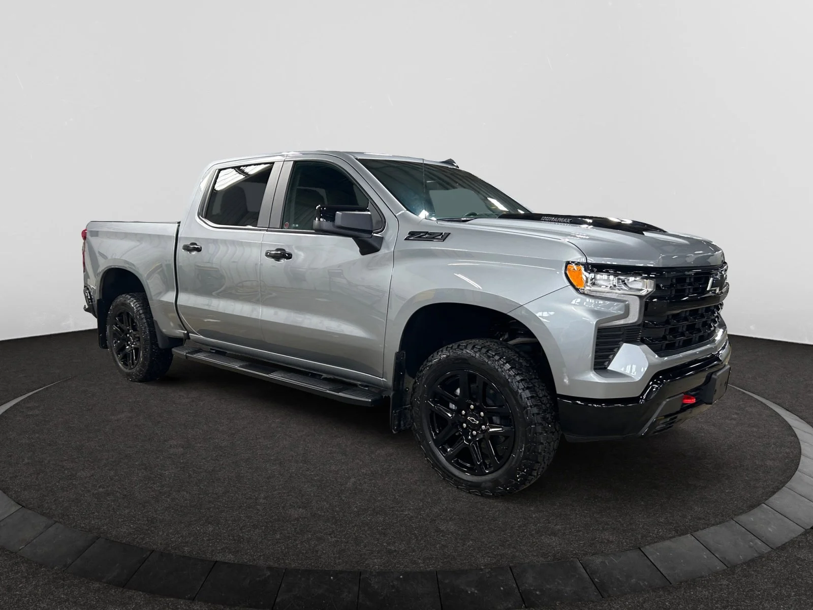 Used 2025 Silver Chevrolet LT Trail Boss Crew Cab image 7