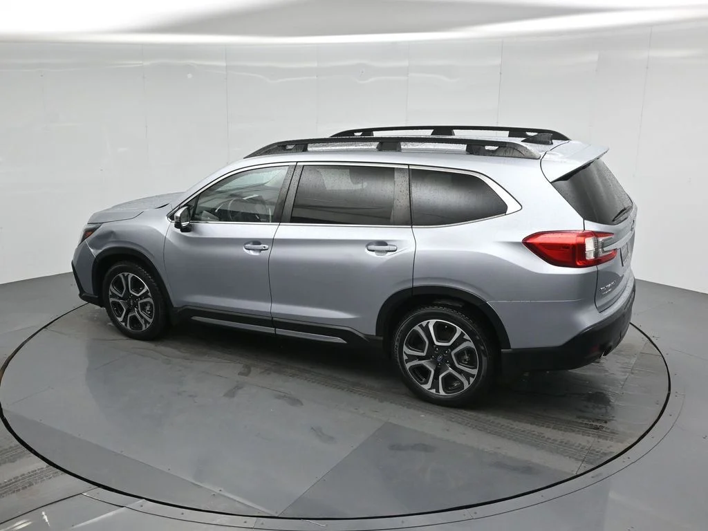 Certified Used 2023 Silver Subaru Limited image 44
