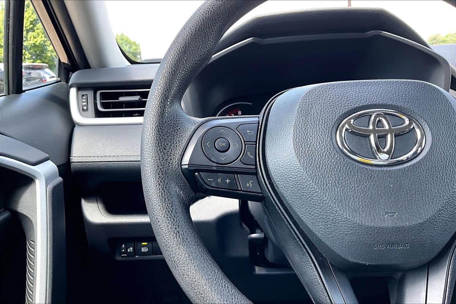 Used 2025 Midnight Black Metallic Toyota XLE image 24